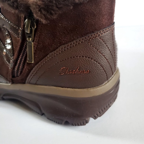Skechers Women's Chocolate Fur-Trimmed Boots 8.5 - Picture 3 of 10